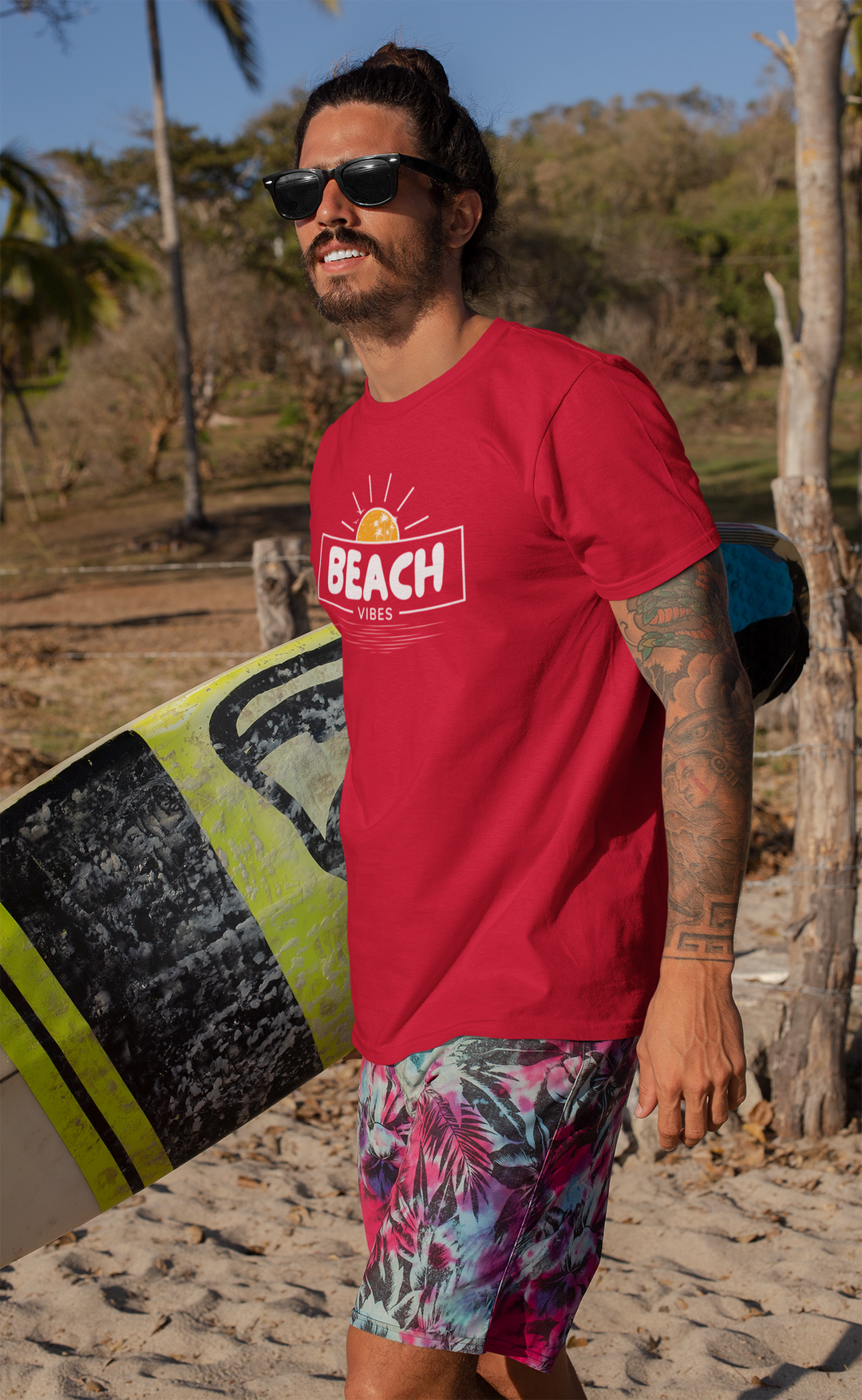 BEACH VIBES TEE – Sunset Red & Ocean Dreams