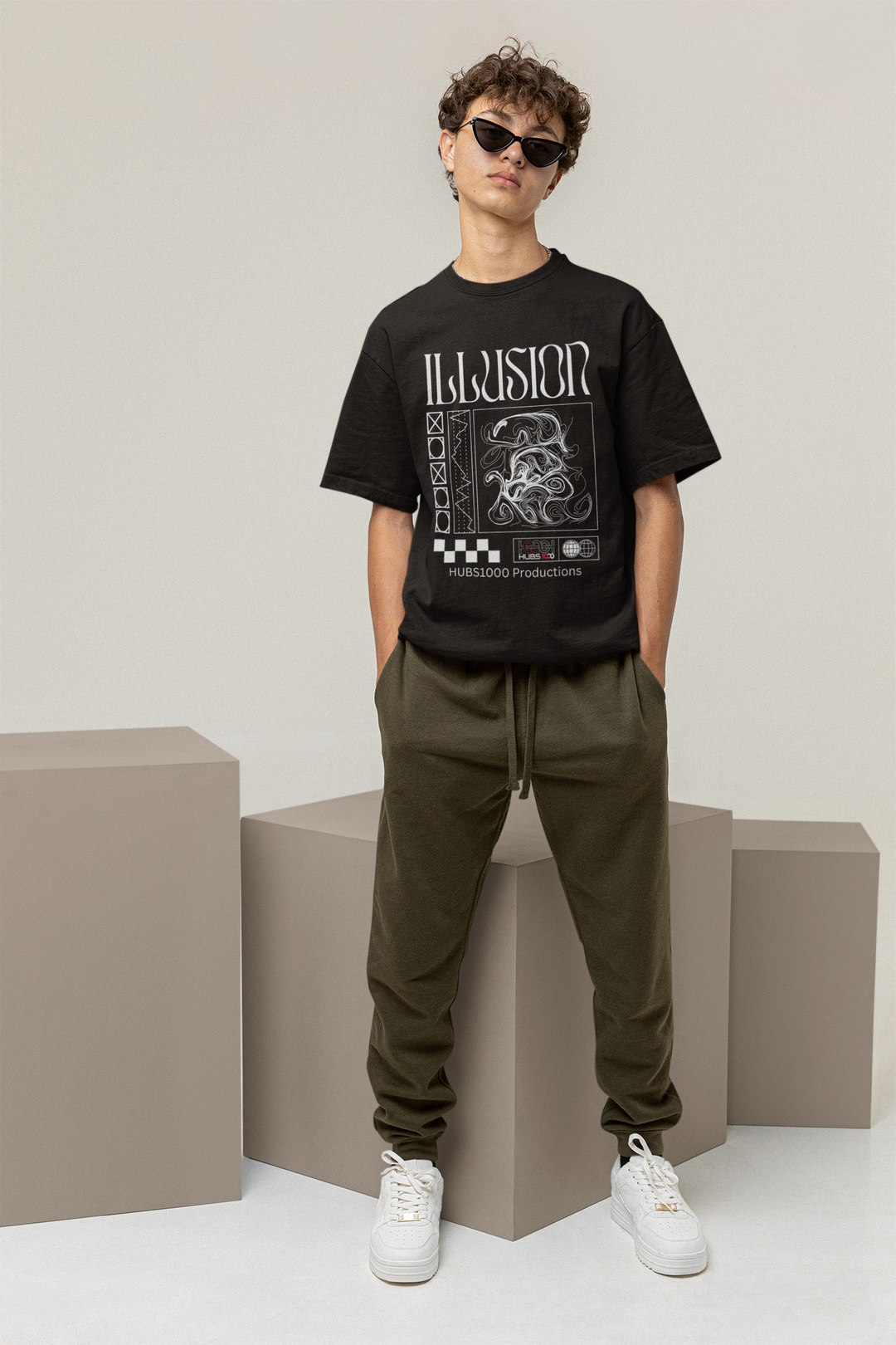 ILLUSION OVERSIZED TEE – Mind-Bending Black Magic